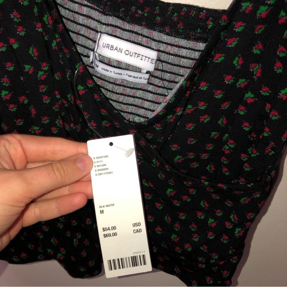 NWT Urban Outfitters Beth Smocked Printed Wrap Top - Picture 2 of 5